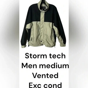 VTG Storm Tech men M. barn coat,performance jacket, Nylon,zip up ,Velcro,vented